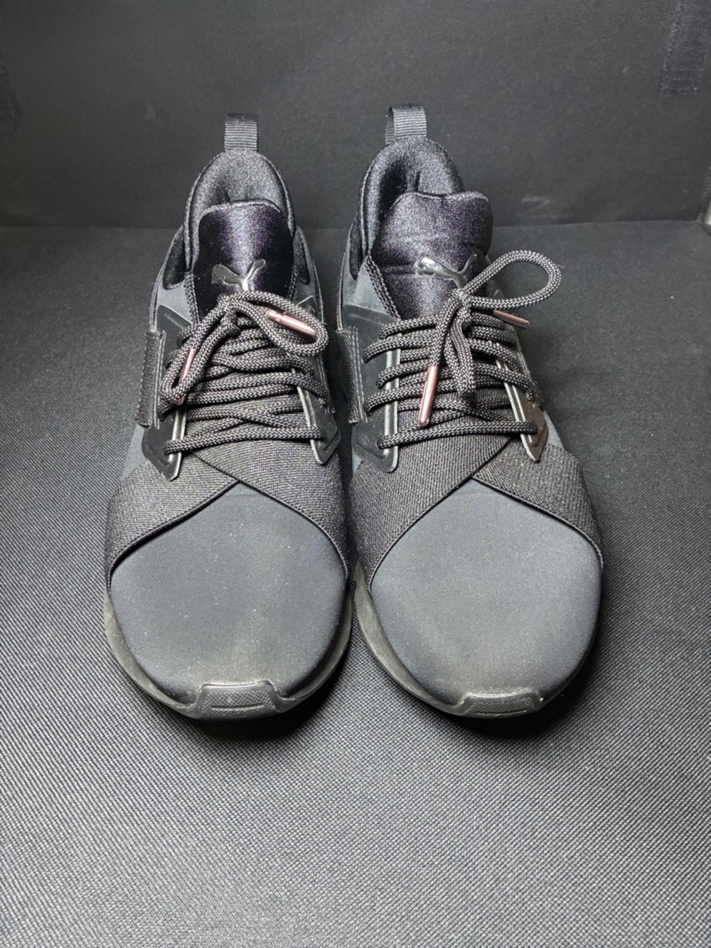 Puma sneakers metal rose black SKU 367047-01 USED